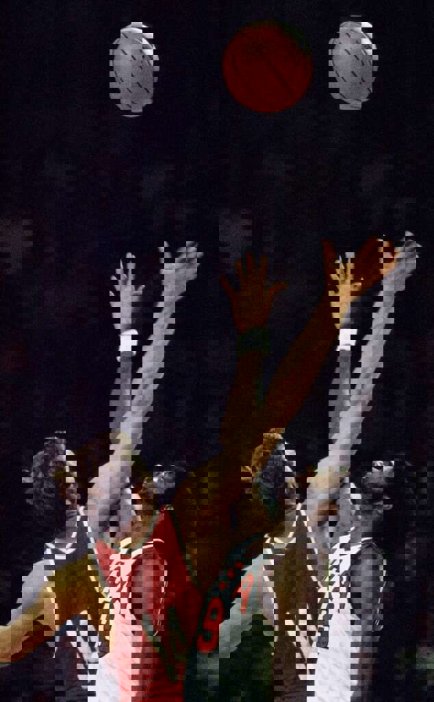 1624695