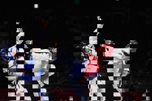 مدال نقره آسیا بر گردن میرهاشم حسینی