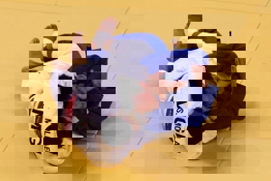 ملایی با پرچم مغولستان در یک قدمی فینال المپیک