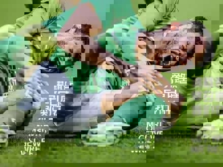 مصدومیت شدید پورعلی گنجی در چین(عکس)