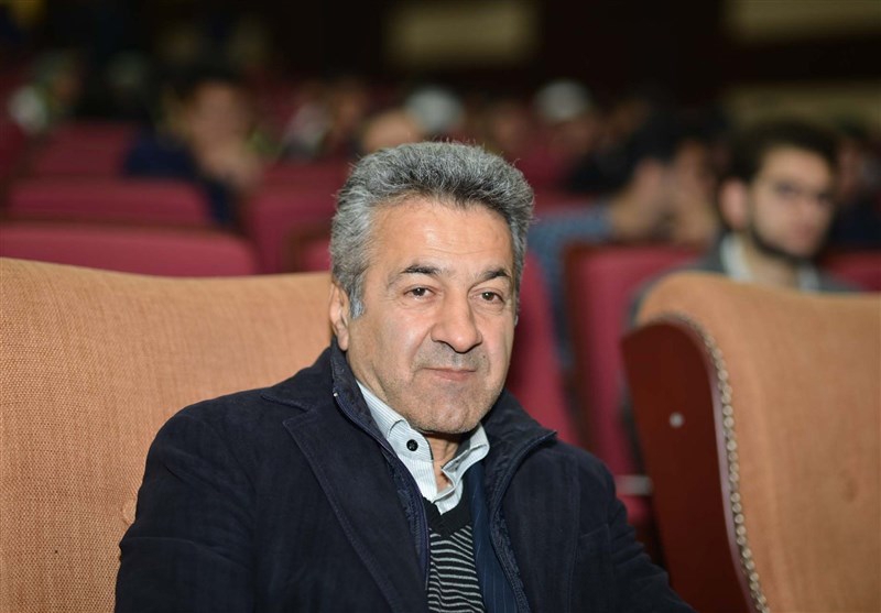 باقرزاده: ما با آدم سر و کار داریم نه ربات