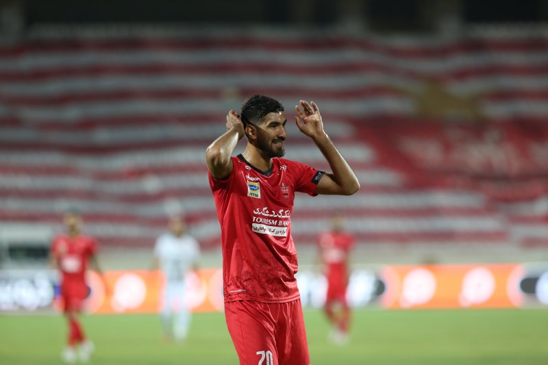 مغانلو و اولین تقابل با پیکان برای قهرمانی پرسپولیس