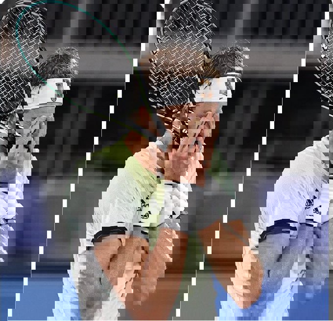 1628840