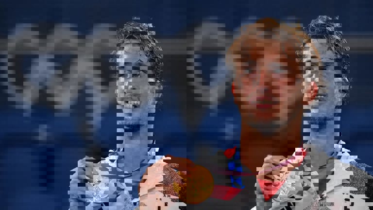 از شدت خوشحالی نمی توانم حرف بزنم