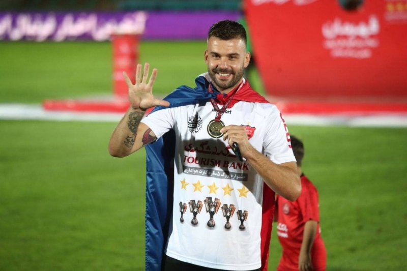 آیا رادو پرسپولیس را ترک می کند؟