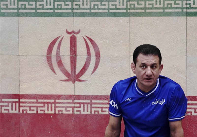 محمدی: امیدوارم کشتی‌گیران ما جنگنده حاضر شوند