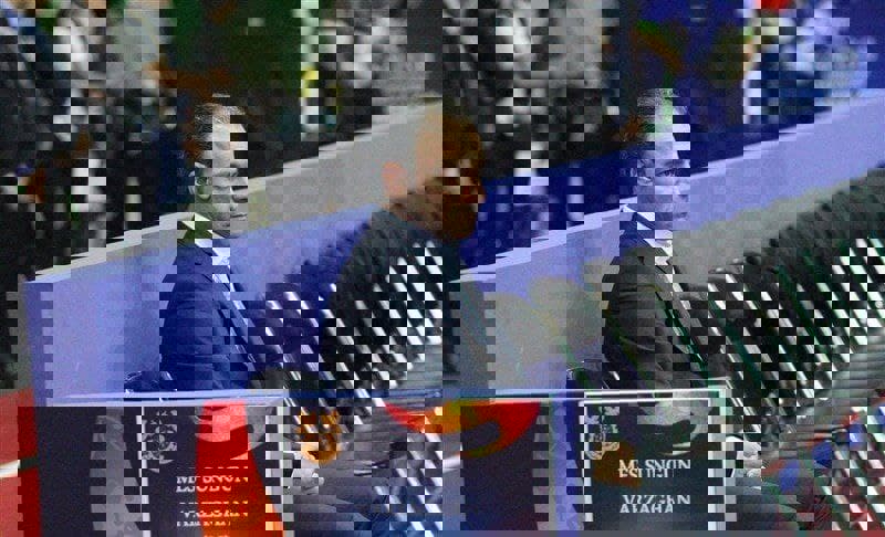 مس سونگون  به دنبال گلات در فوتسال