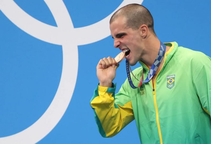 شادی شناگر برزیلی ترند توئیتر شد (عکس)