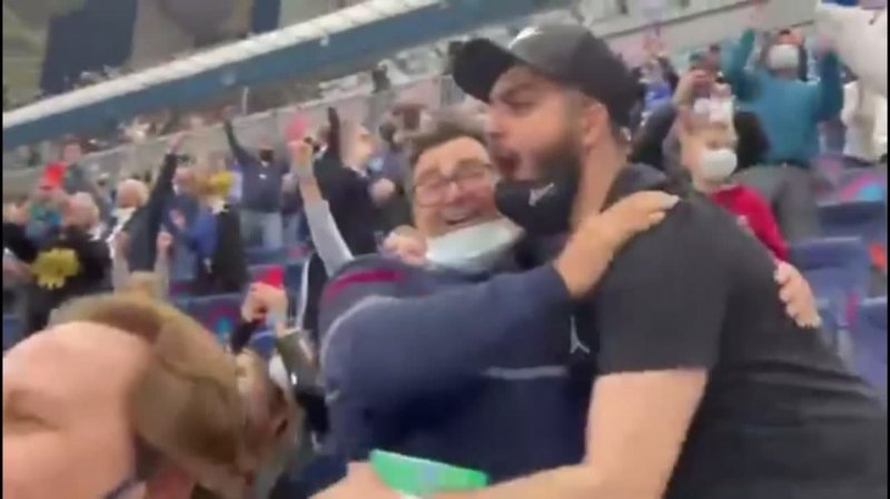 عاشقانه‎‌های ادامه‌دار سردار و پدر(عکس)