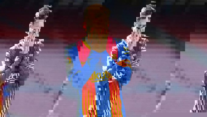 1631557