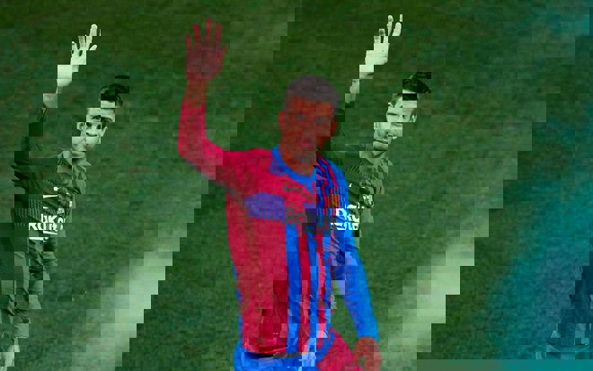 انتقاد پیکه از هواداران بارسا؛ علیه ما سوت نزنید