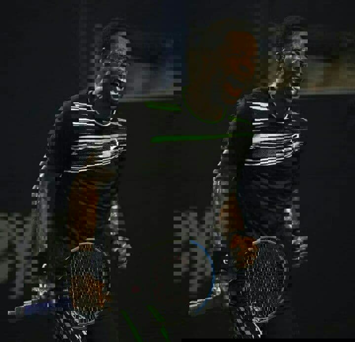 1633560