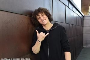 داوید لوییز: بازی مقابل مسی کابوس است