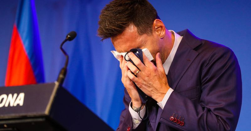 دستمال لیونل مسی هم به حراج گذاشته شد!