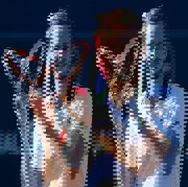 1634750