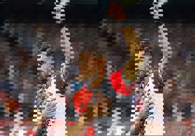 1635543