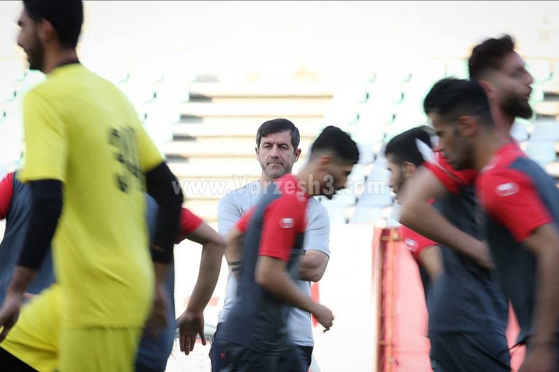 آقا کریم از تمرینات پرسپولیس محو میشود (عکس)