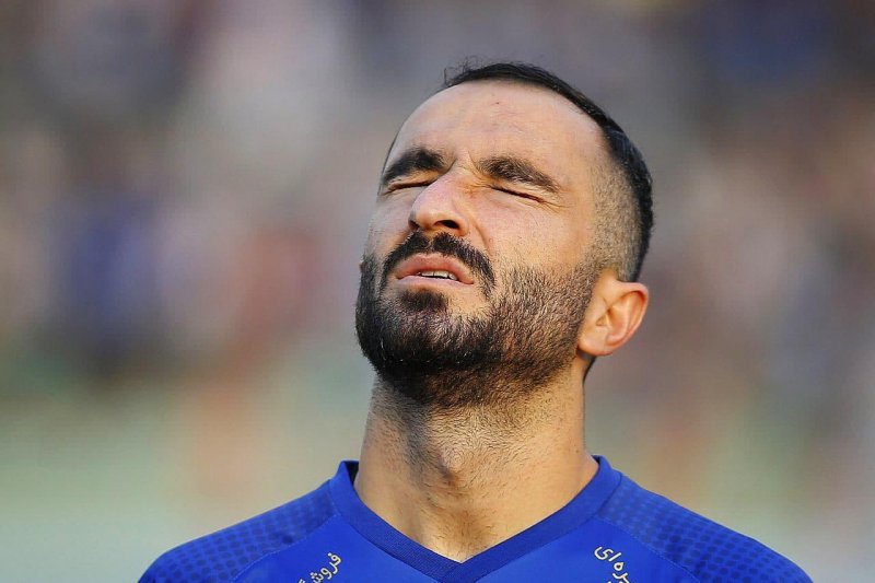 پایان کار جنجالیترین خرید سال در قطب آبی