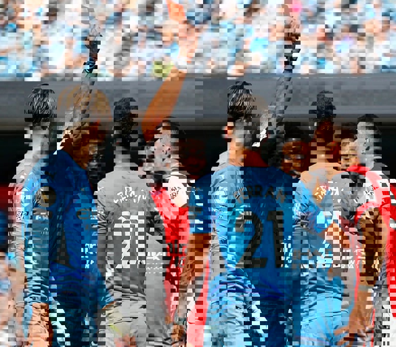 1638121