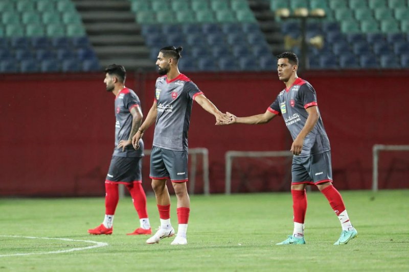 اقدام باشگاه پرسپولیس برای ثبت نام اسدی و پاکدل در آسیا