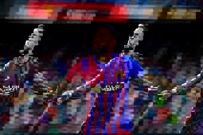 1638597