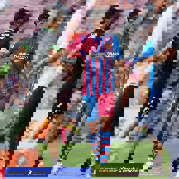 1638632