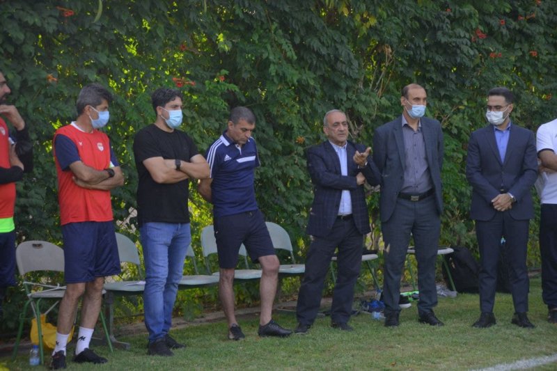 توضیح ویسی در مورد کادر فنی فولاد