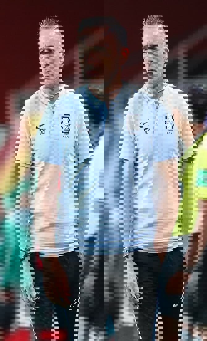 1641053