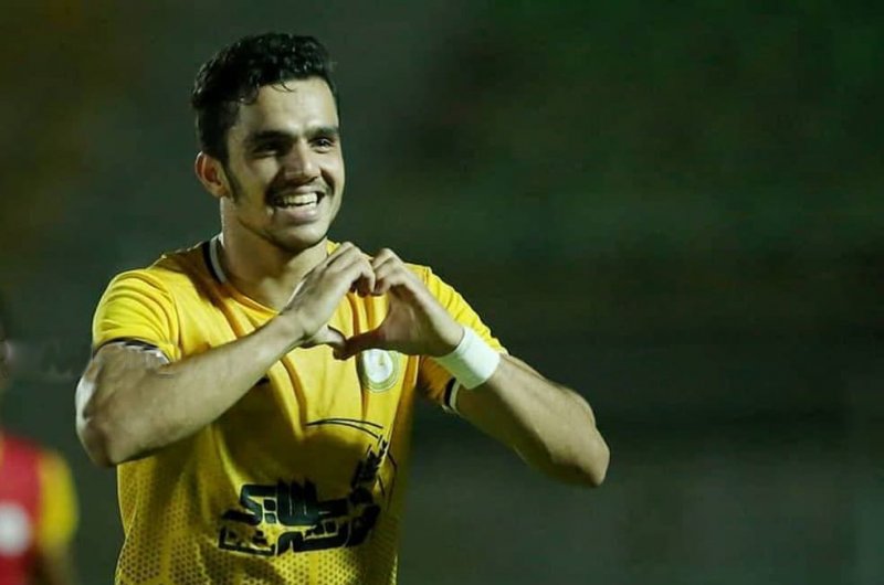 مهاجم سابق سپاهان، شاگرد مهاجری شد