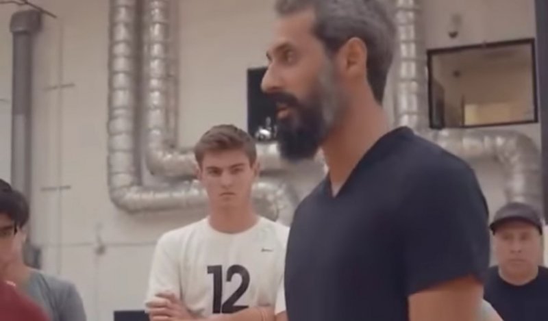 معلم والیبال جدید آمریکایی‌ها؛ آقای سعید معروف (عکس)