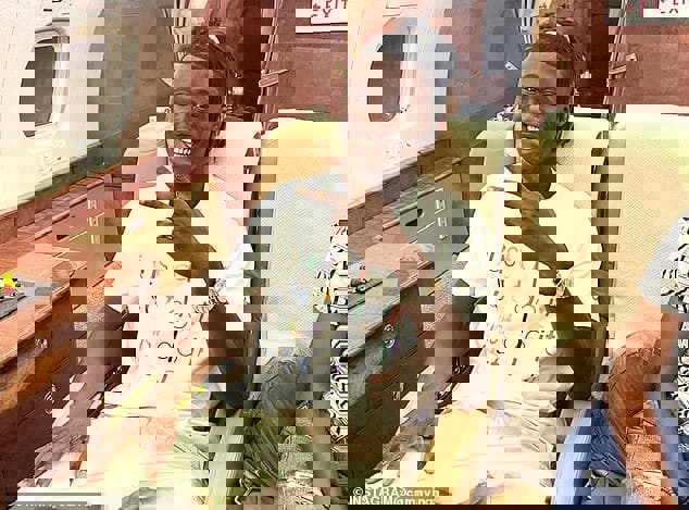 1641817