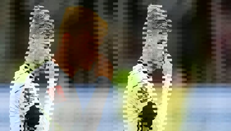1642076