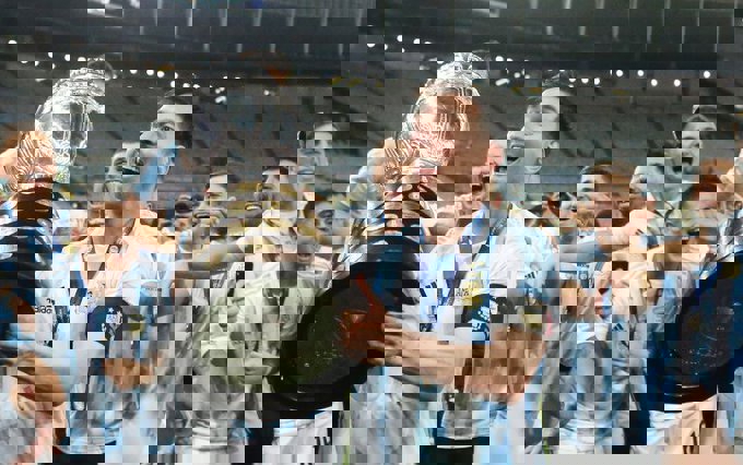 این قهرمانی، از همه جام‌هایم با بارسا باارزش‌تر بود