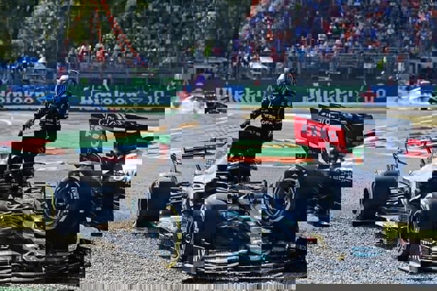 از مصدومیت فیک تا حضور در فشن شو (عکس)