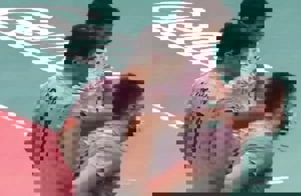 1644916