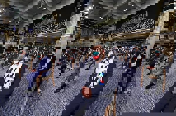 1645047