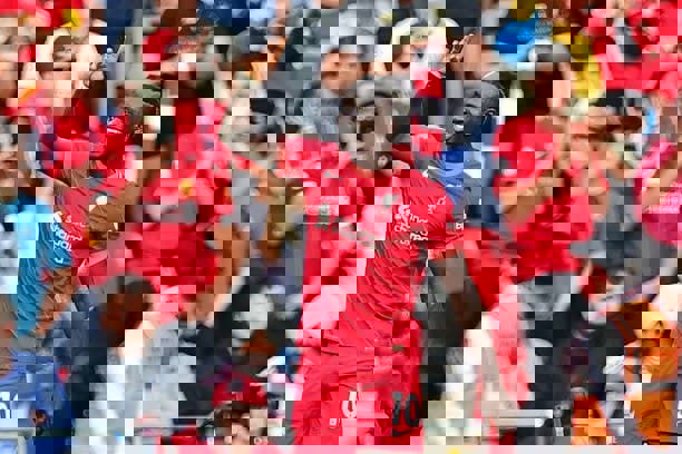 1645160