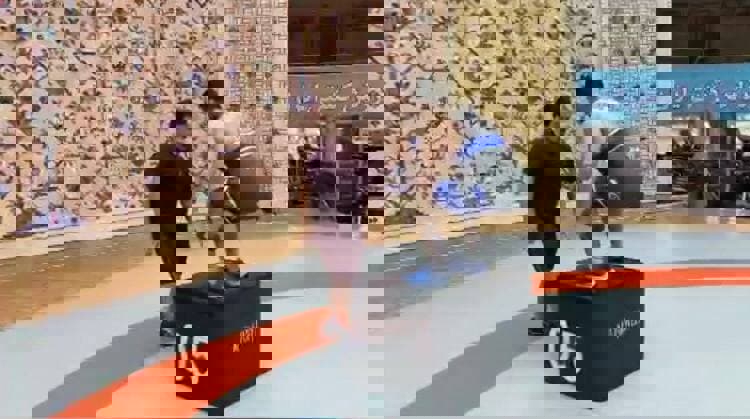 1645241