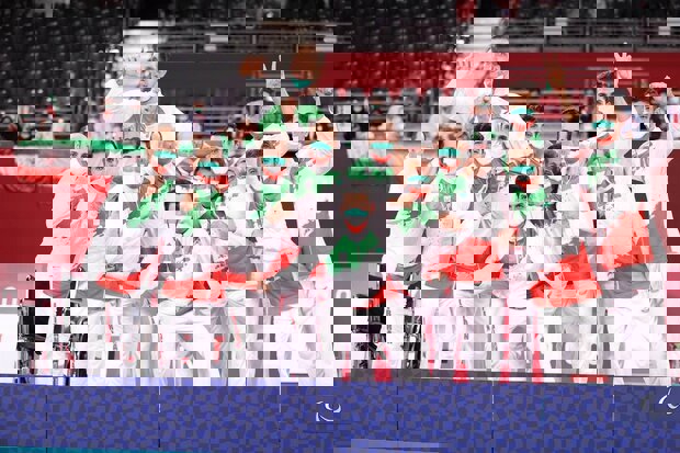 1645337