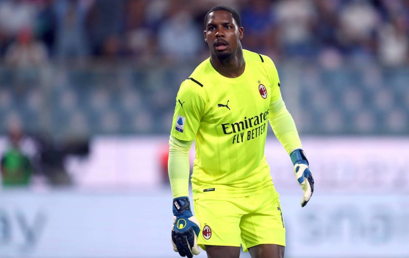 میلان با دستان تو به دنبال فتح اسکودتو است