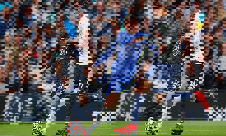 1645617