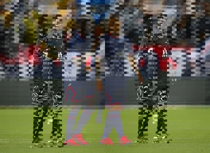 1645715