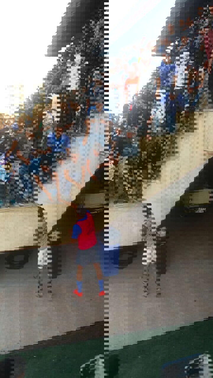 1645842