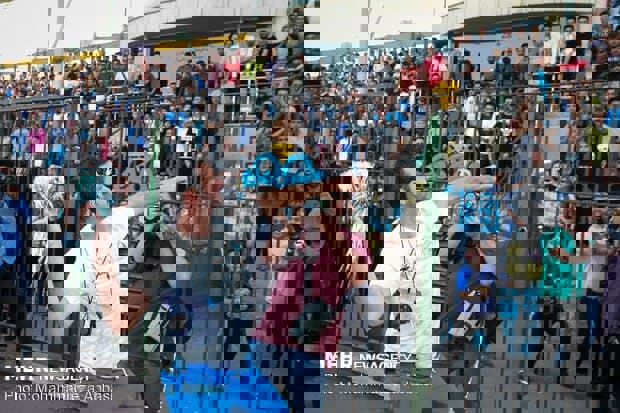 1645853