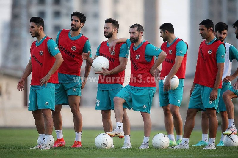 تمرینات سپاهان از چهارشنبه آغاز میشود