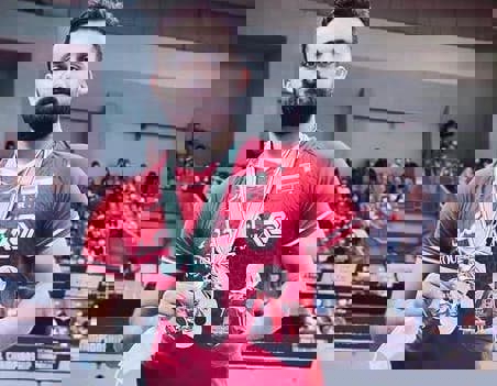 1646341