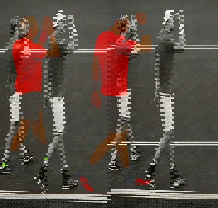 1647344