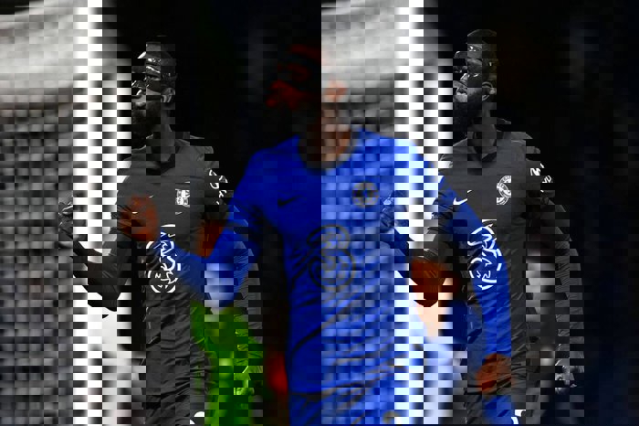 1647754