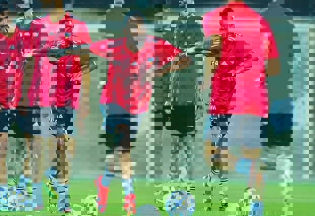 مدافع امارات: با شکست ایران، هواداران را شادمی کنیم