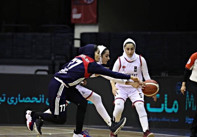 پیشتازی شیمیدر قم در لیگ برتر بسکتبال بانوان